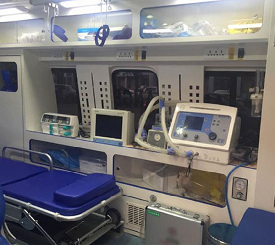 巴彦卓尔车辆内部展示